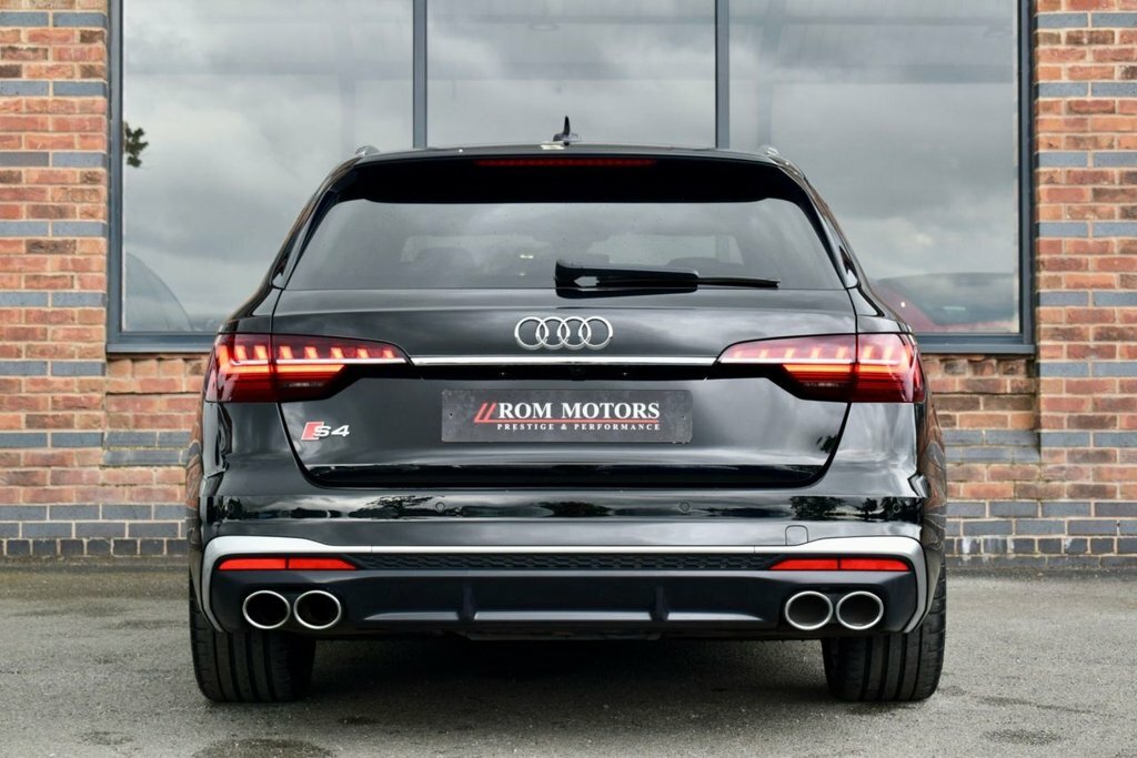 Audi S4 3L Black Edition Red #51