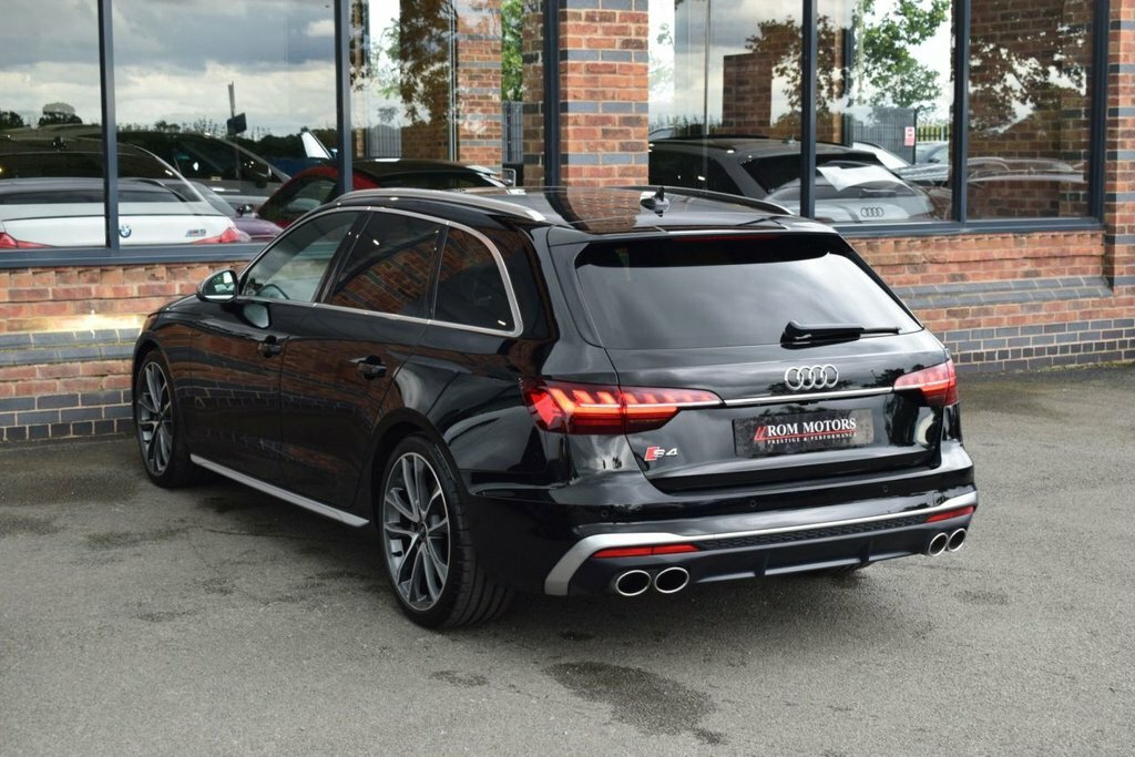 Audi S4 3L Black Edition Red #45
