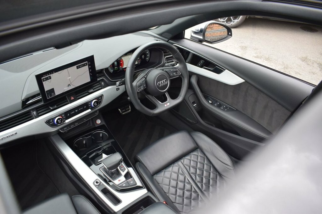 Audi S4 3L Black Edition Red #29