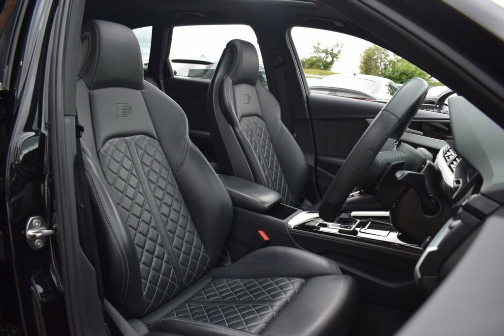 Audi S4 3L Black Edition Red #15