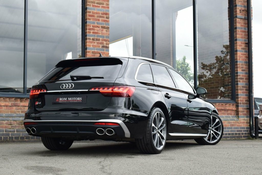 Audi S4 3L Black Edition Red #40
