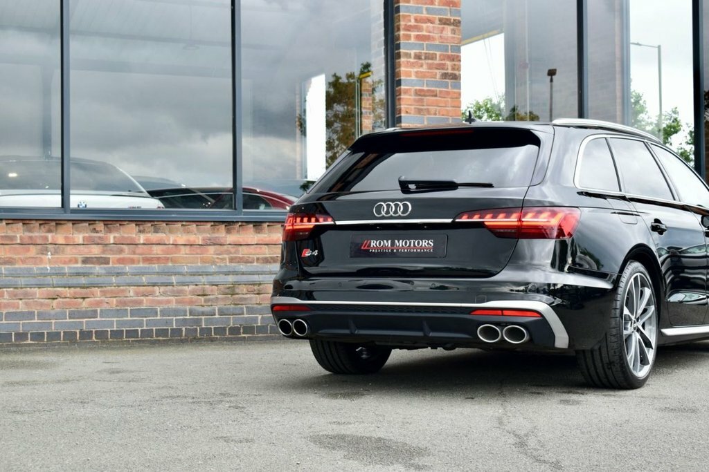 Audi S4 3L Black Edition Red #48