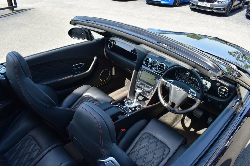 Bentley Continental 6.0 W12 Gtc Speed Convertible 4Wd Red #24