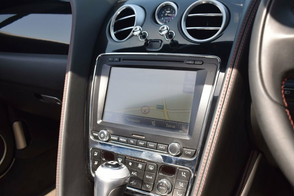 Bentley Continental 6.0 W12 Gtc Speed Convertible 4Wd Red #19