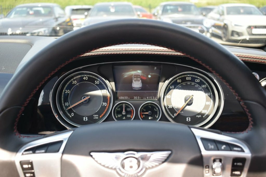 Bentley Continental 6.0 W12 Gtc Speed Convertible 4Wd Red #18