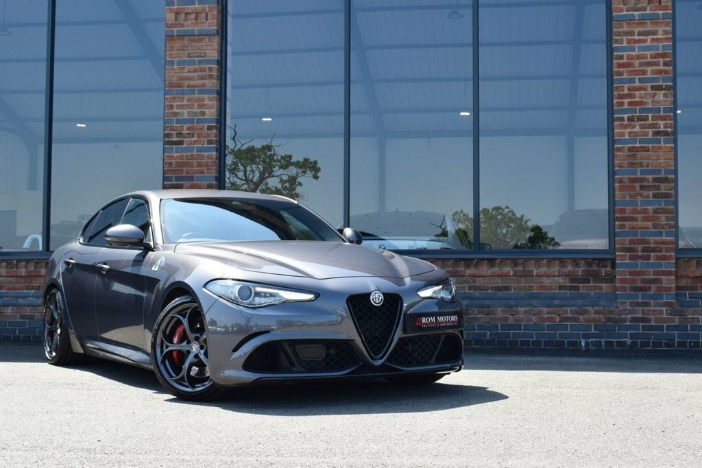 Alfa Romeo Giulia 2.0 Tb Veloce 277 Bhp Blue #44