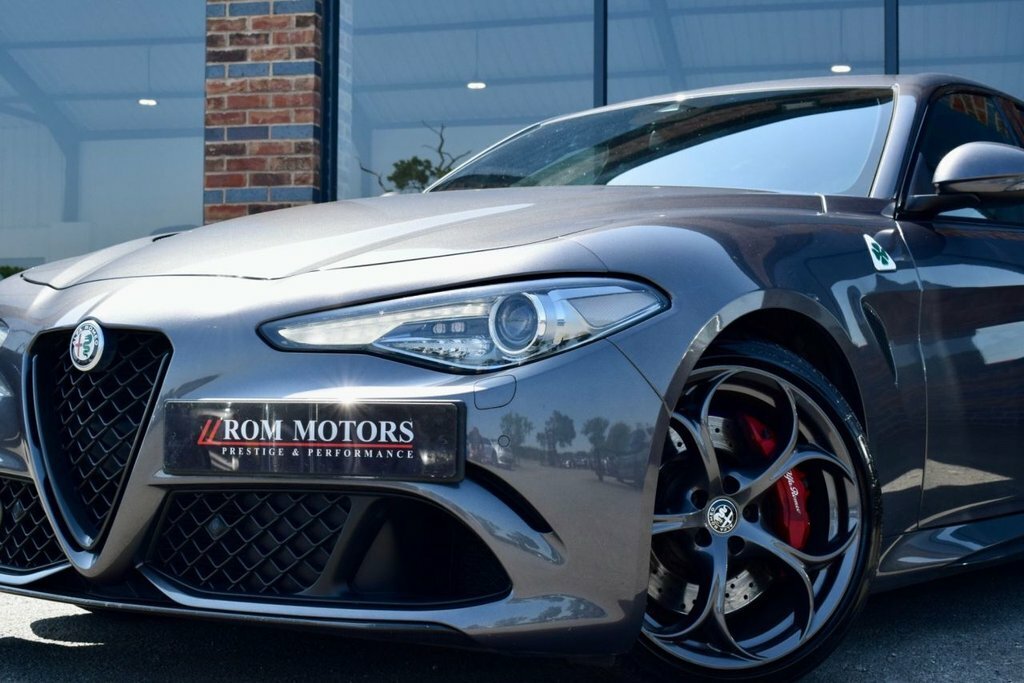 Alfa Romeo Giulia 2.0 Tb Veloce 277 Bhp Blue #37