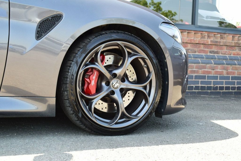 Alfa Romeo Giulia 2.0 Tb Veloce 277 Bhp Blue #49
