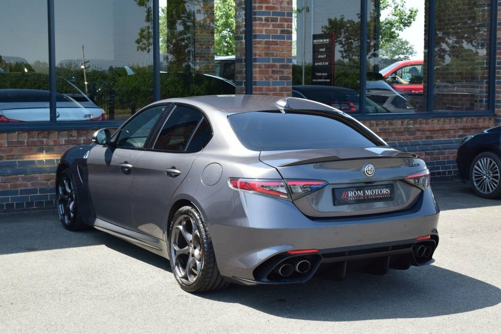 Alfa Romeo Giulia 2.0 Tb Veloce 277 Bhp Blue #45