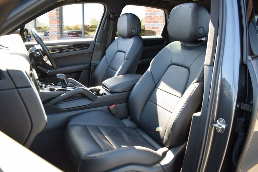 Porsche Cayenne 3.0 V6 E-hybrid 14.1Kwh Coupe Plug-in H Silver #26