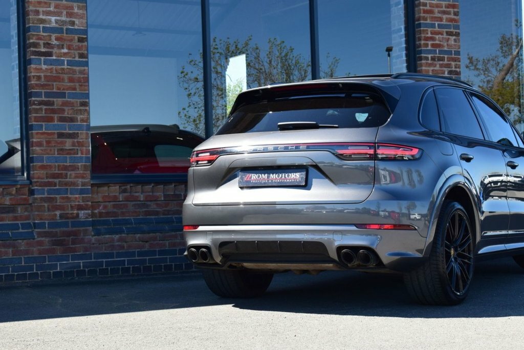 Porsche Cayenne 3.0 V6 E-hybrid 14.1Kwh Coupe Plug-in H Silver #51