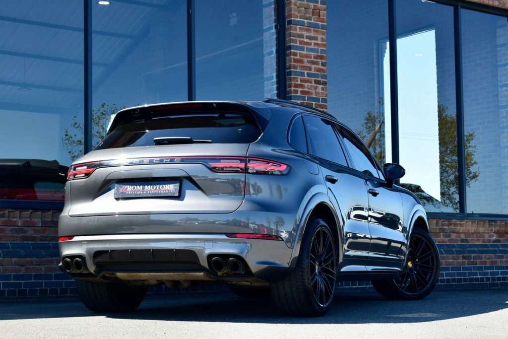 Porsche Cayenne 3.0 V6 E-hybrid 14.1Kwh Coupe Plug-in H Silver #48