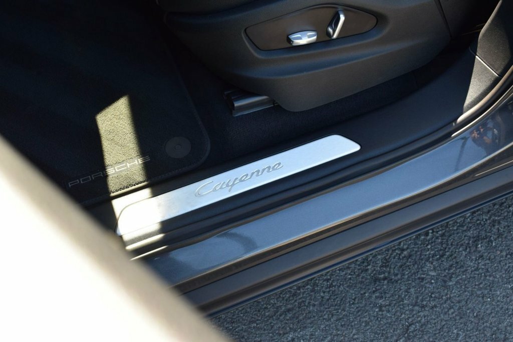 Porsche Cayenne 3.0 V6 E-hybrid 14.1Kwh Coupe Plug-in H Silver #25