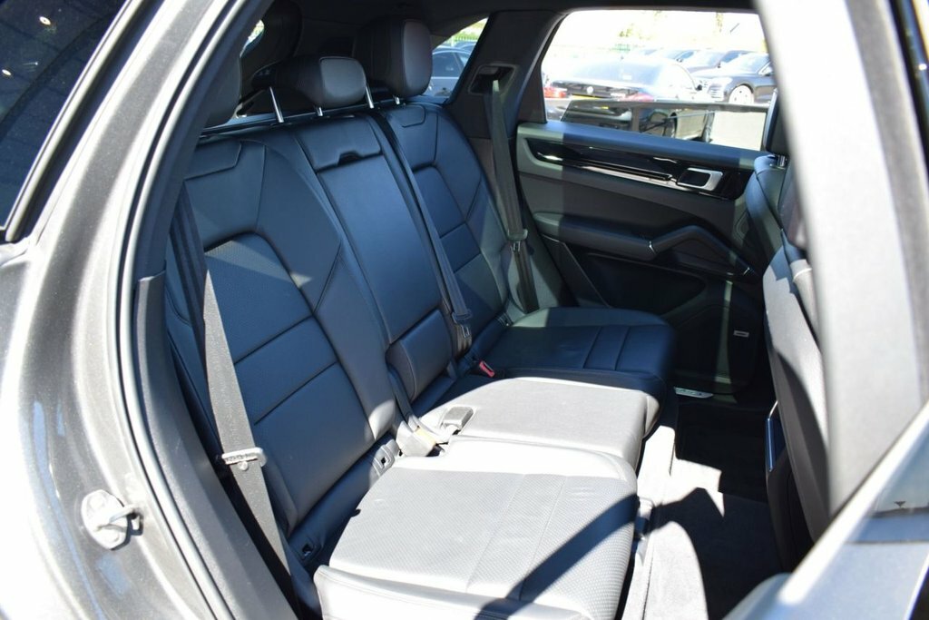 Porsche Cayenne 3.0 V6 E-hybrid 14.1Kwh Coupe Plug-in H Silver #15