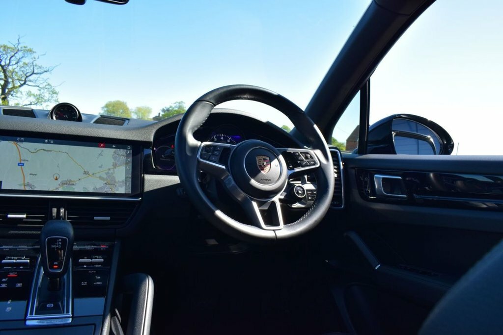 Porsche Cayenne 3.0 V6 E-hybrid 14.1Kwh Coupe Plug-in H Silver #18