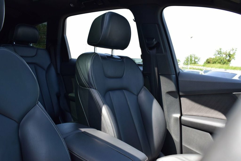 Audi SQ7 Suv Black #5