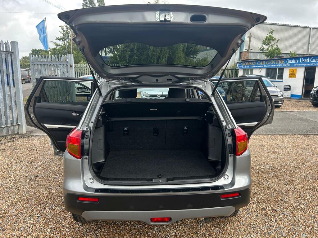 Suzuki Vitara 1.6L Sz-t Red #13