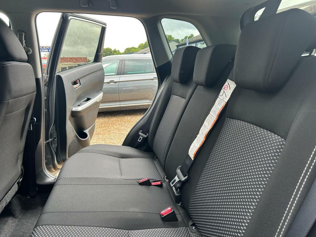Suzuki Vitara 1.6L Sz-t Red #37