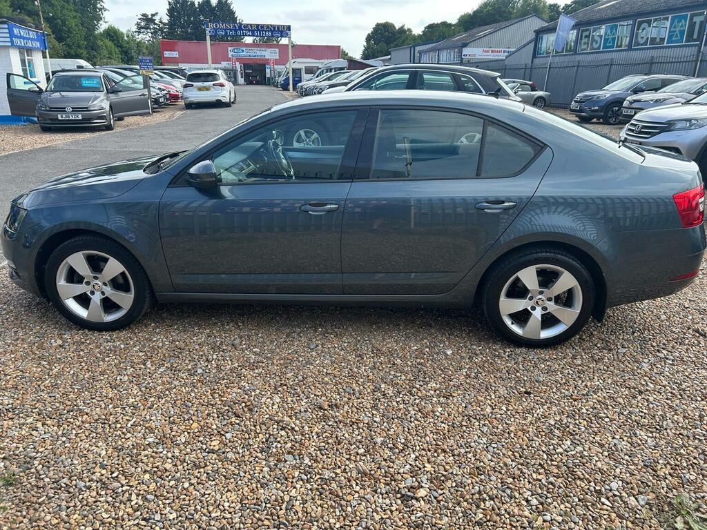 Skoda Octavia 1.0 Tsi Se Drive Euro 6 Ss Grey #4