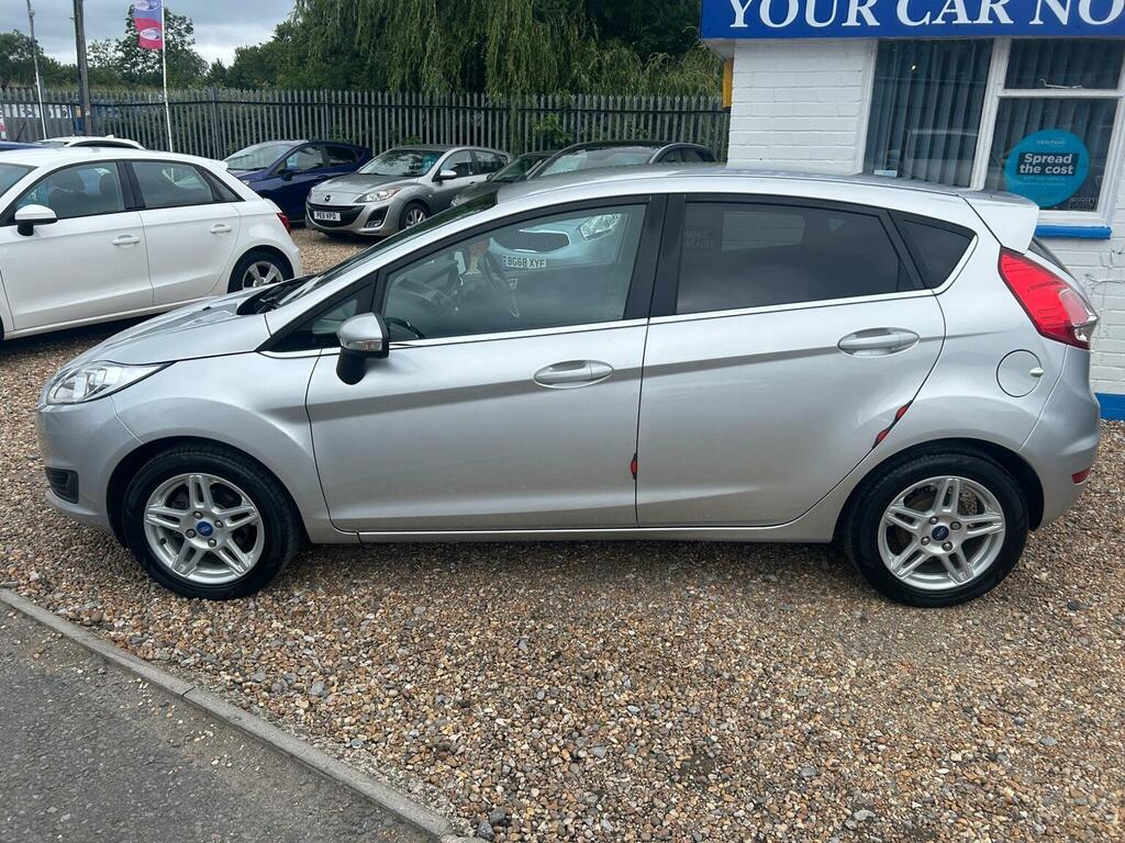 Ford Fiesta 1.25 Zetec Euro 5 Silver #2