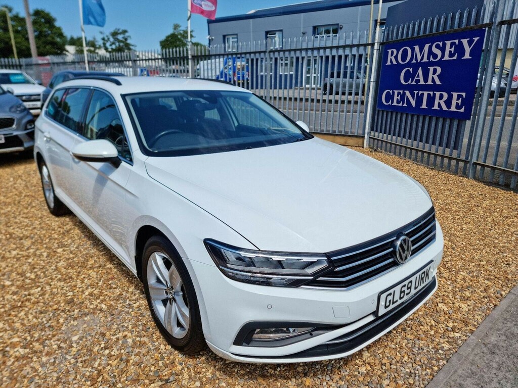 Volkswagen Passat 2.0 Tdi Evo Se Nav Dsg Euro 6 Ss White