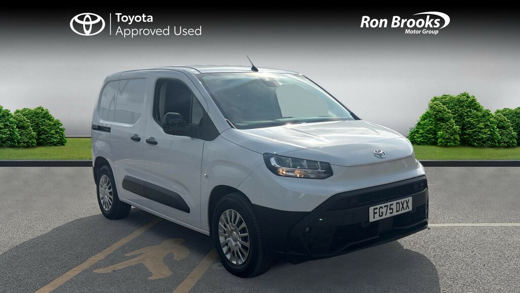 Toyota Proace City 50Kwh Icon Short Panel Van White