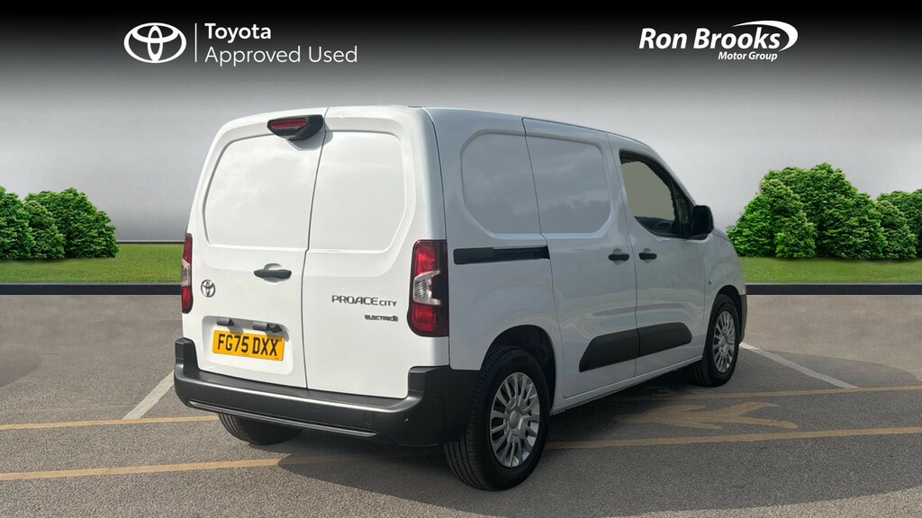 Toyota Proace City 50Kwh Icon Short Panel Van White #2