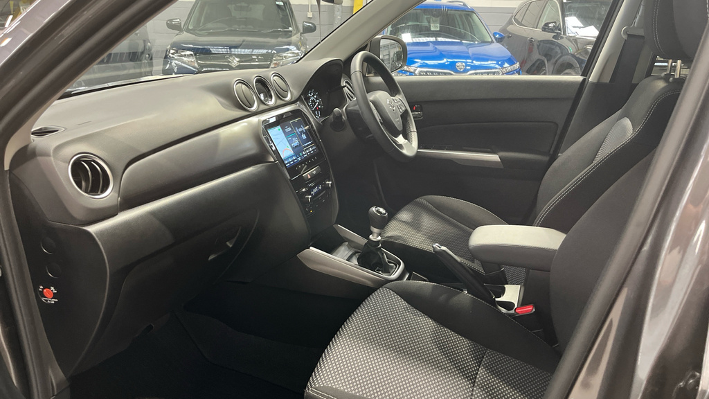 Suzuki Vitara 1.4 Boosterjet Mhev Motion FE75UDH Grey #5