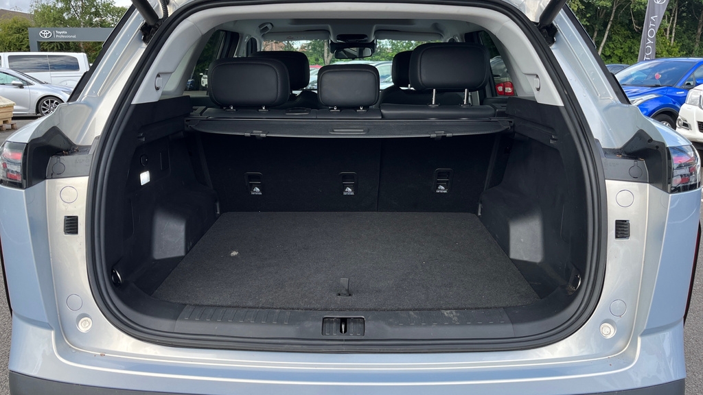 Omoda  1.5T Shs 34.46Kwh Noble Suv Plug-in Hyb White #13
