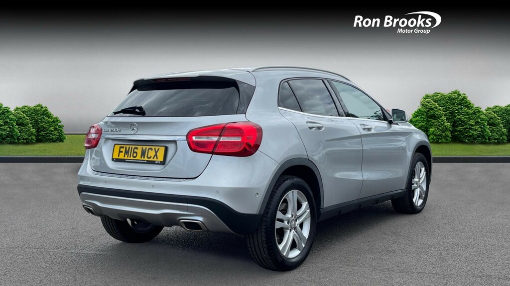 Mercedes-Benz GLA Class 2.1 Gla200d Sport Premium FM16WCX Silver #2
