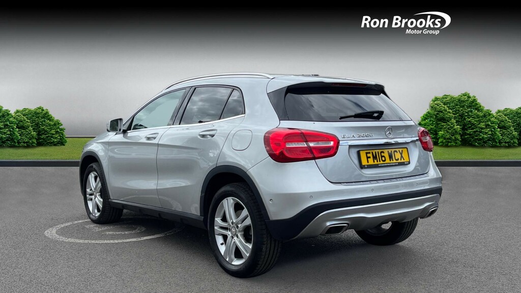Mercedes-Benz GLA Class 2.1 Gla200d Sport Premium FM16WCX Silver #4