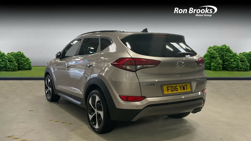 Hyundai Tucson 2.0 Crdi Premium Se 4 FD16YWT White #4