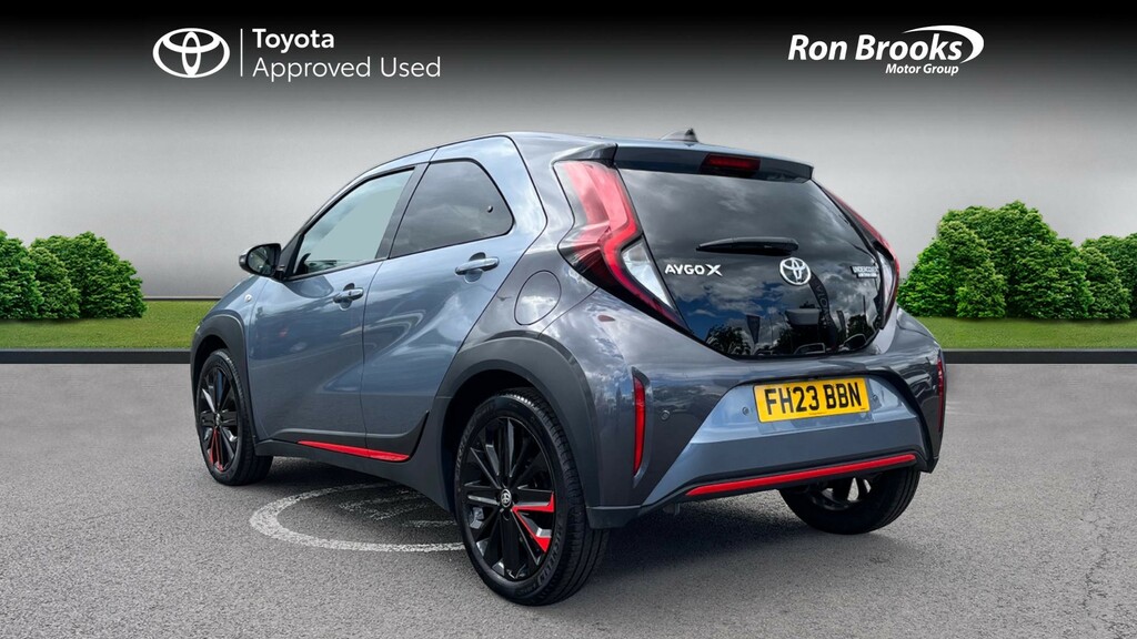 Toyota Aygo X 1.0 Vvt-i Undercover X-shi FH23BBN Grey #4