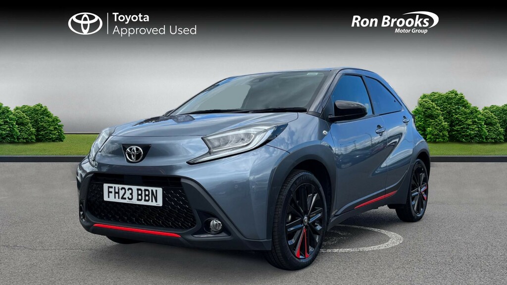 Toyota Aygo X 1.0 Vvt-i Undercover X-shi FH23BBN Grey #3