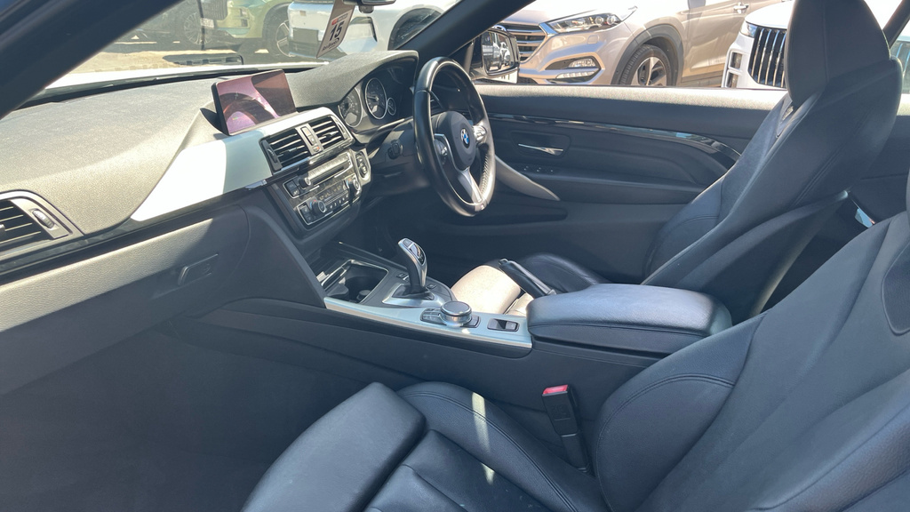 BMW 4 Series 2.0 420D M Sport Euro White #5
