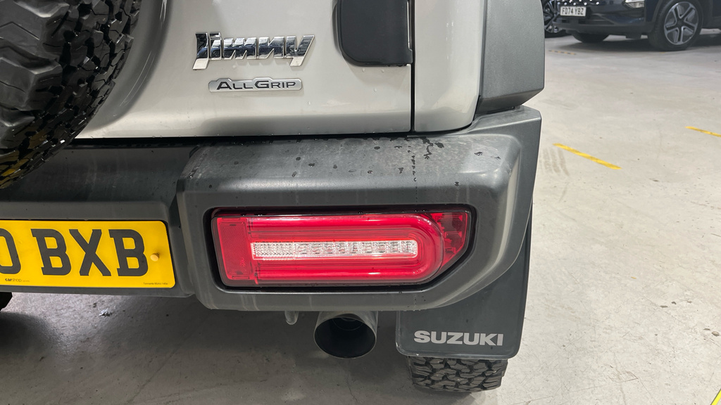 Suzuki Jimny Sz5 White #21
