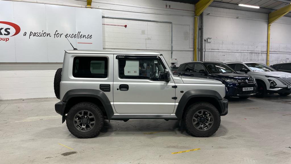 Suzuki Jimny Sz5 White #23
