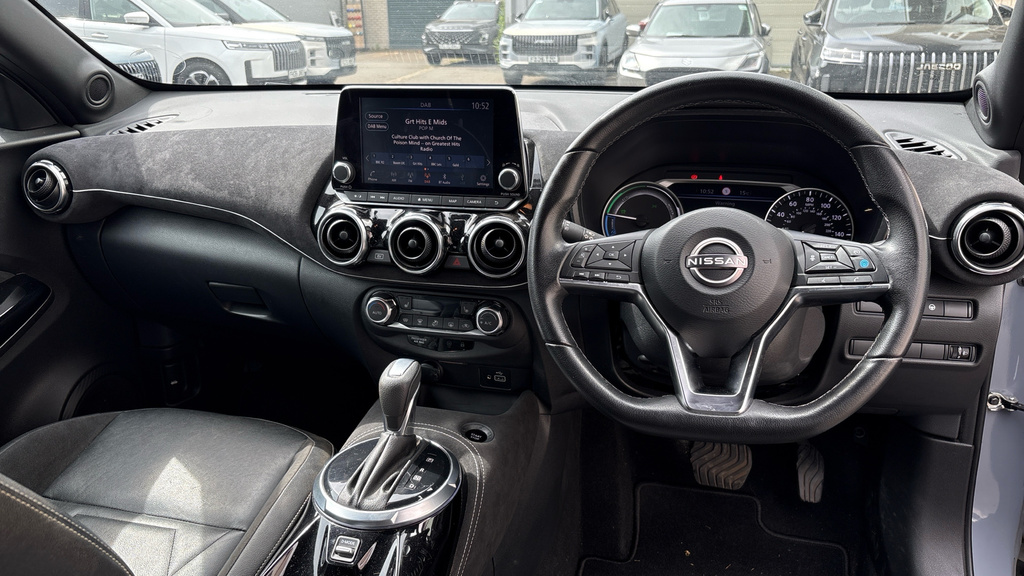 Nissan Juke 1.6 Tekna Euro 6 FG72RZE Grey #6
