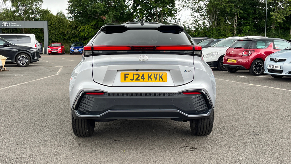 Toyota C-Hr Icon White #26