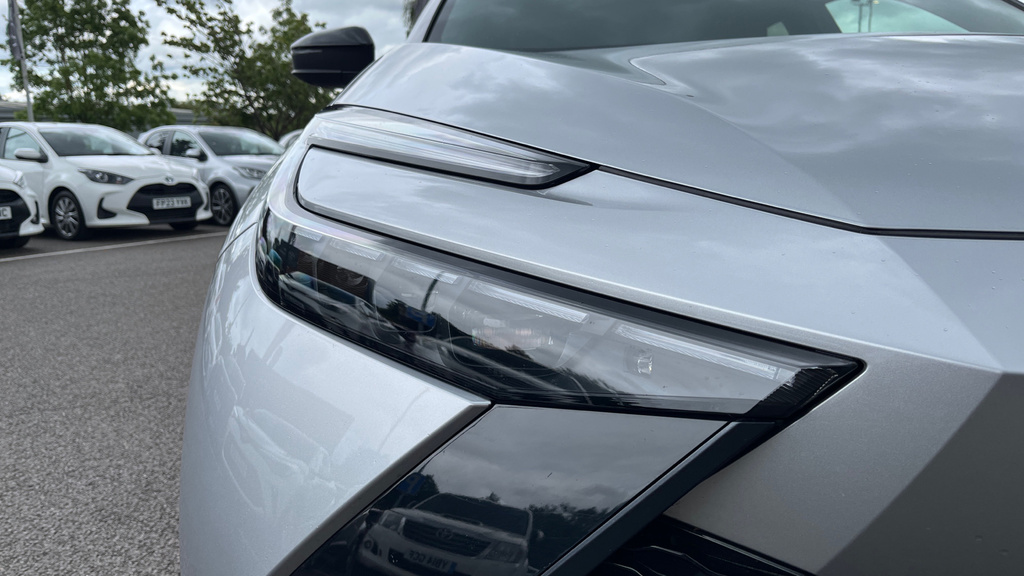 Toyota C-Hr Icon White #20
