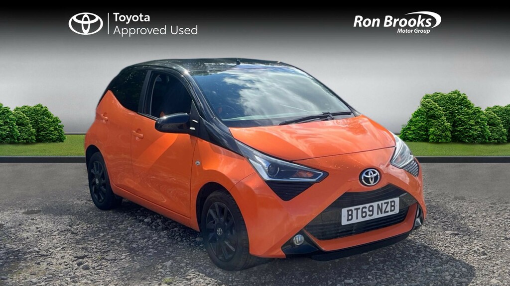 Toyota Aygo 1.0 Vvt-i X-cite Euro 6 Orange