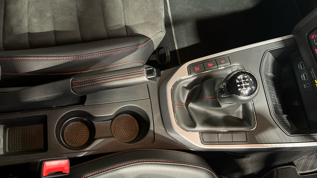 Seat Arona Se Technology Red #43