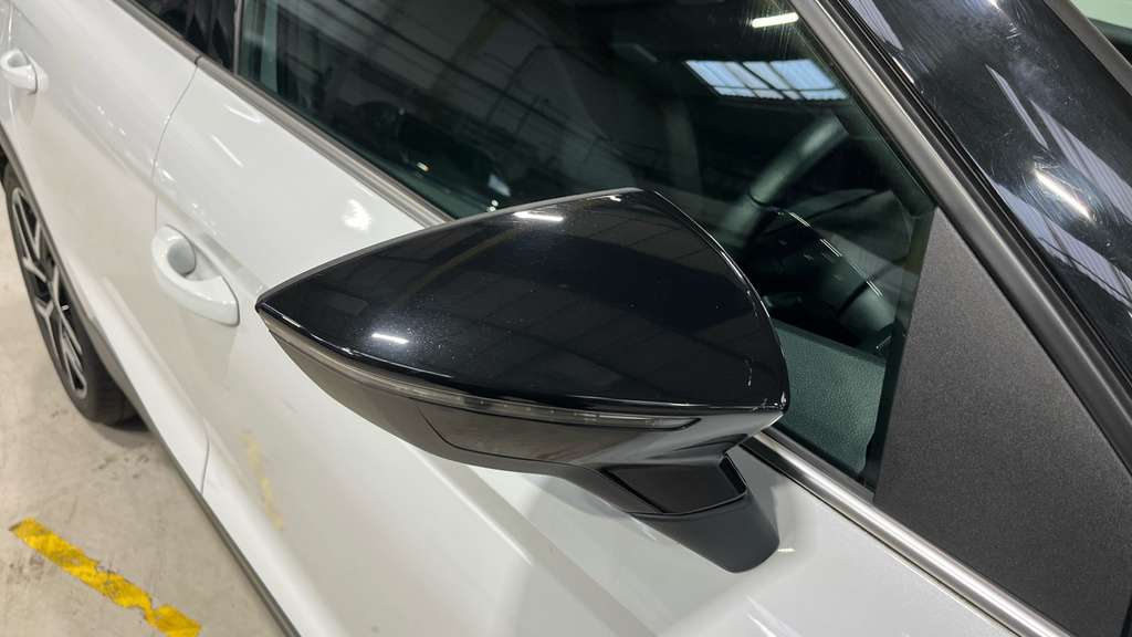 Seat Arona Se Technology Red #18
