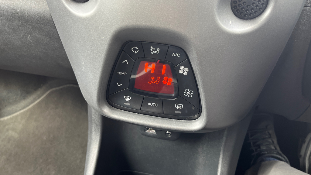 Toyota Aygo 1.0 Vvt-i X-trend Tss  #53