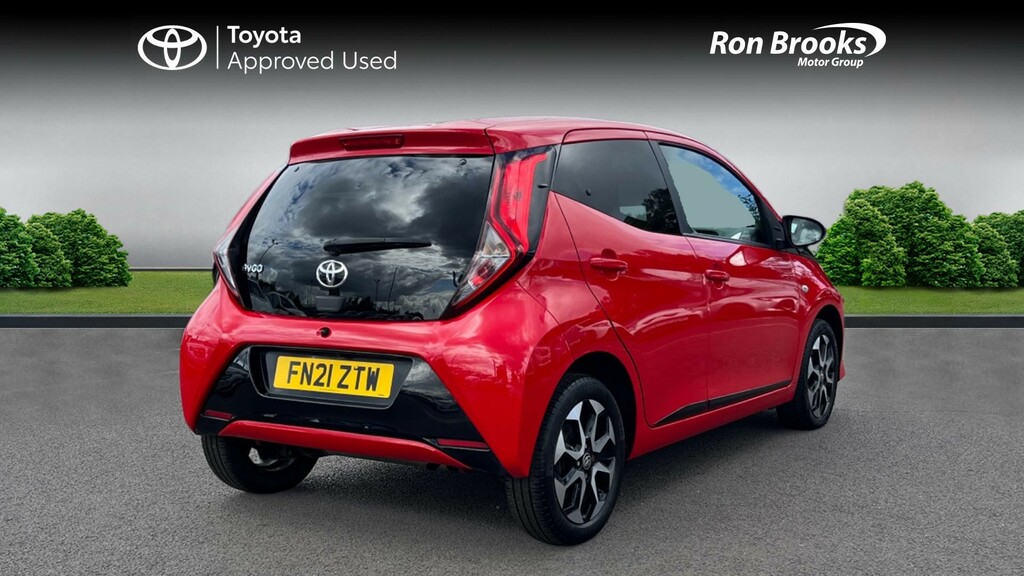 Toyota Aygo 1.0 Vvt-i X-trend Euro 6 5 Red #2