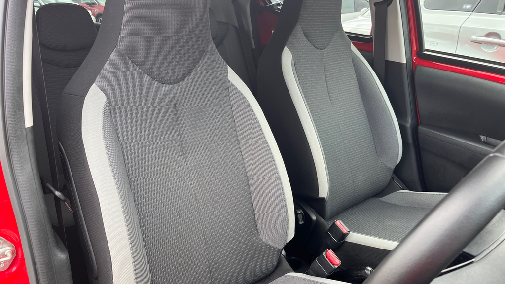 Toyota Aygo 1.0 Vvt-i X-trend Tss  #32