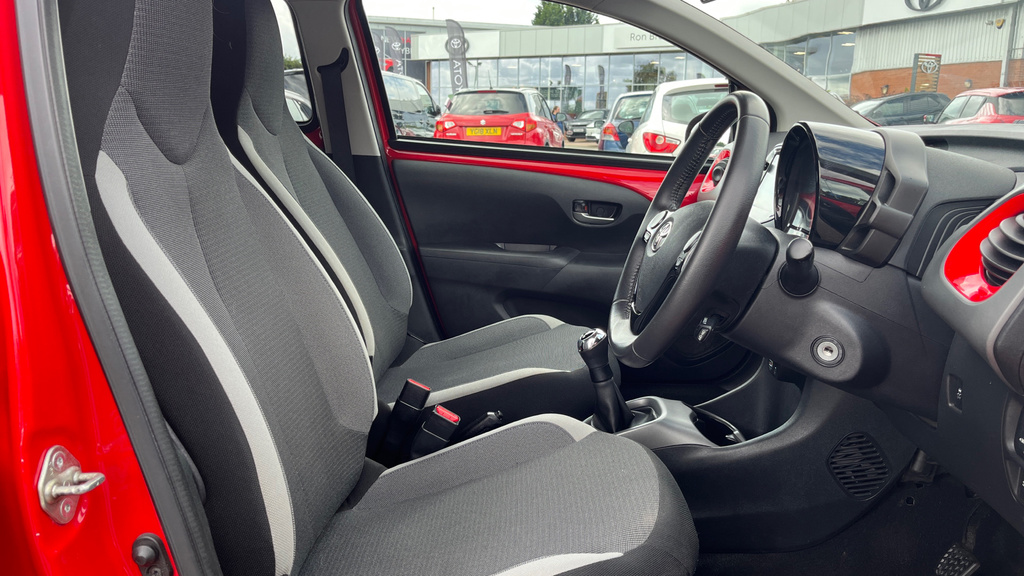 Toyota Aygo 1.0 Vvt-i X-trend Tss  #12
