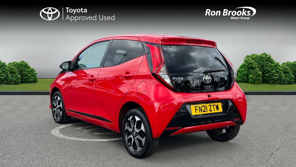 Toyota Aygo 1.0 Vvt-i X-trend Euro 6 5 Red #4