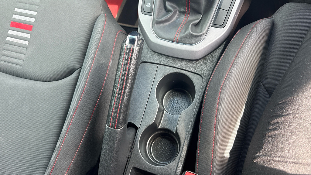 Seat Arona Se Tsi 1.0 Red #37
