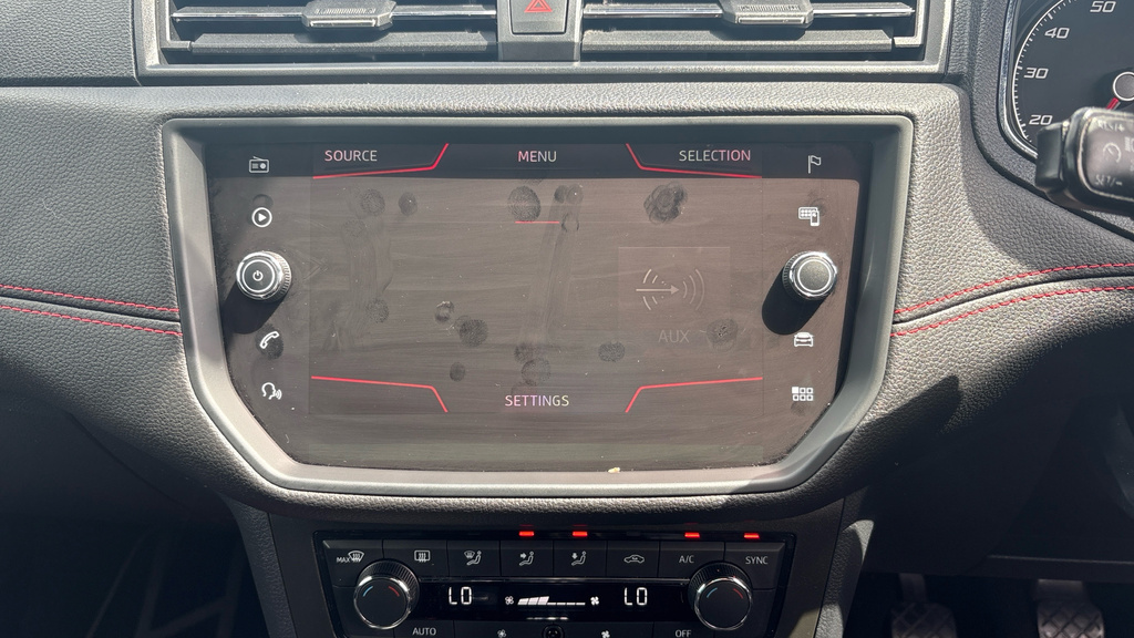 Seat Arona Se Tsi 1.0 Red #40